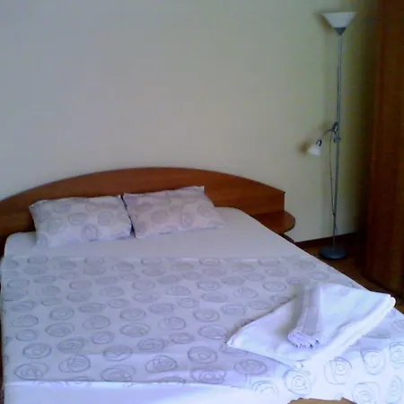 Habitación en casa particular Ina *